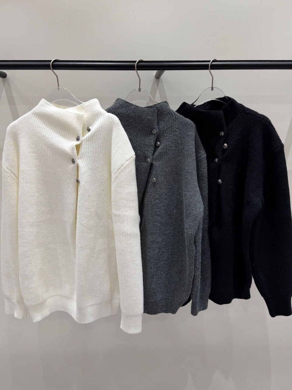 【Metanoia】🇰🇷韓製 設計款高領鈕扣針織衣 - 6