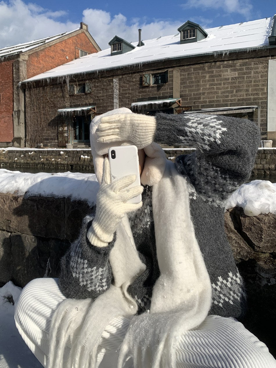 【Metanoia】韓國設計 9%羊毛短版北歐針織衣 - 5